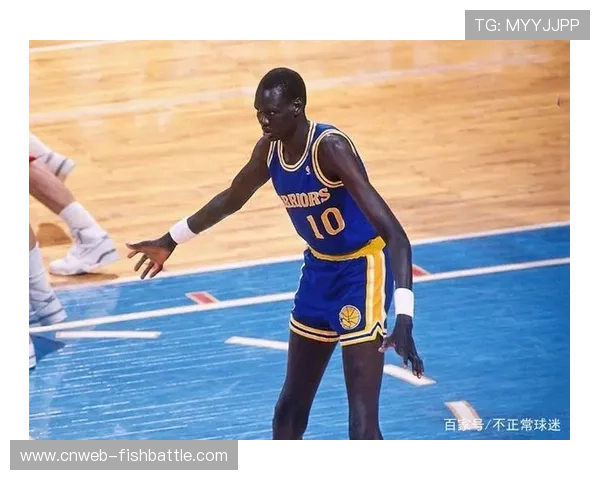 威尔逊单赛季13次30+创纪录，得分王兼盖帽王历史首现