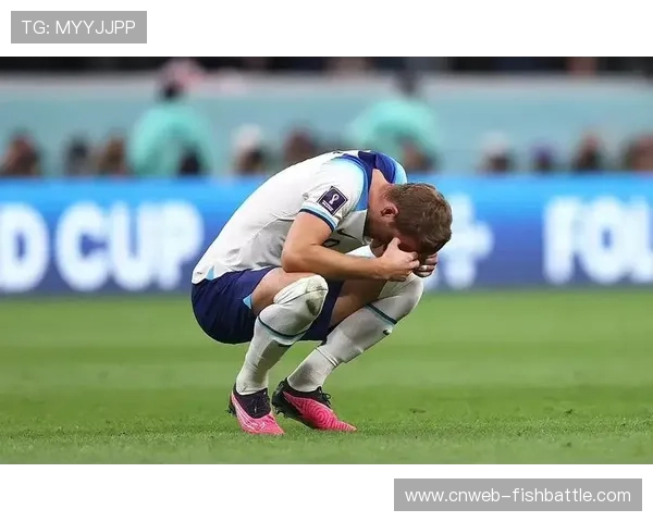 凯恩点球罚失，错过帽子戏法机会