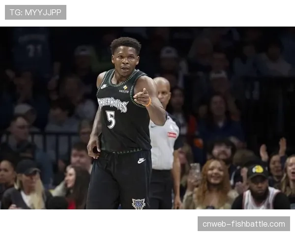 森林狼124-121险胜开拓者，爱德华兹34+8+5末节关键得分锁定胜局